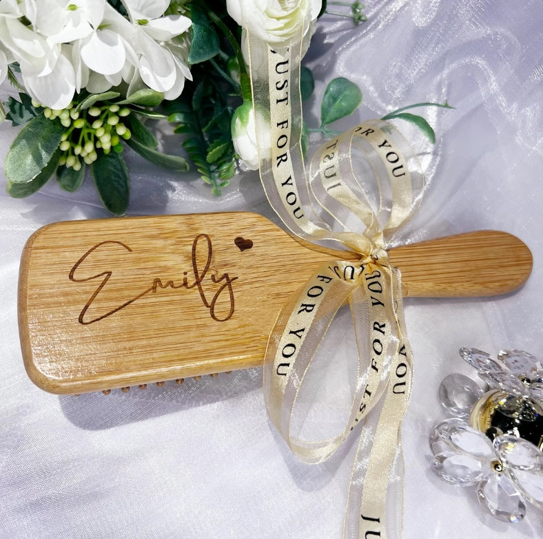 Personalized Carving Bridesmaid wood Comb