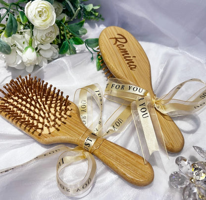 Personalized Carving Bridesmaid wood Comb